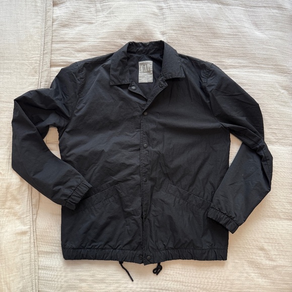 GAP Coaches Jacket Windbreaker Black Mens Sz Small - Picture 1 of 3